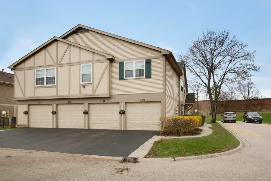 136 Brookwood Court, Vernon Hills, IL 60061 - #2