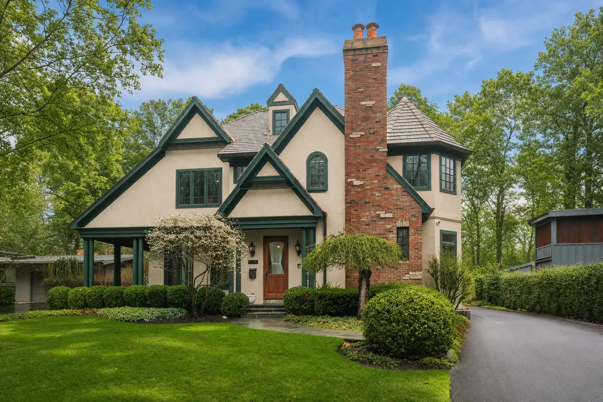 338 E Witchwood Lane, Lake Bluff, IL 60044 - #1