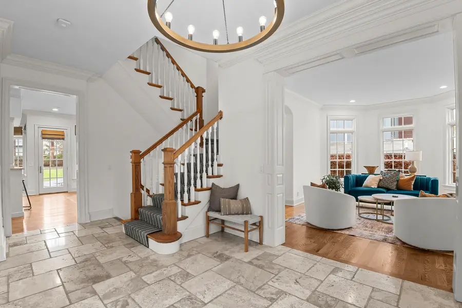 338 E Witchwood Lane, Lake Bluff, IL 60044 - #2