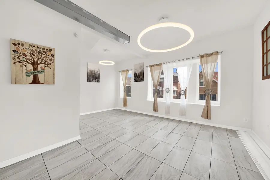 2518 S Claremont Avenue, Chicago, IL 60608 - #3