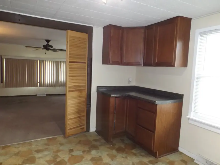 1413 Avenue A, Rock Falls, IL 61071 - #3