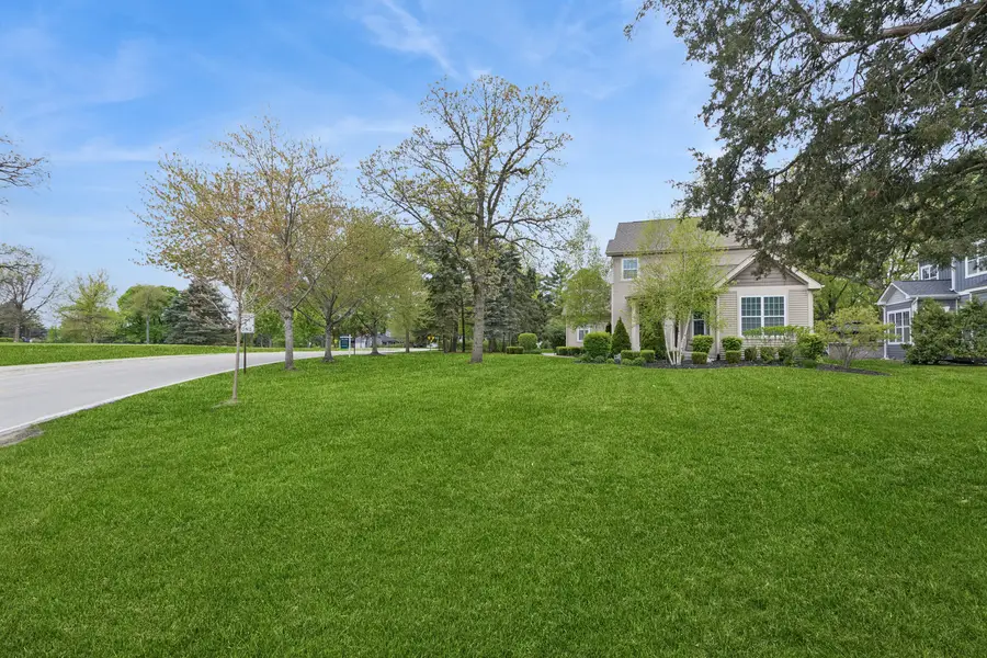 664 Country Club Road, Crystal Lake, IL 60014 - #2