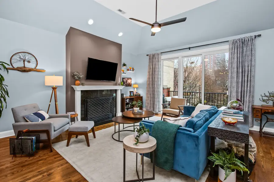 4226 N Kenmore Avenue #3, Chicago, IL 60613 - #3