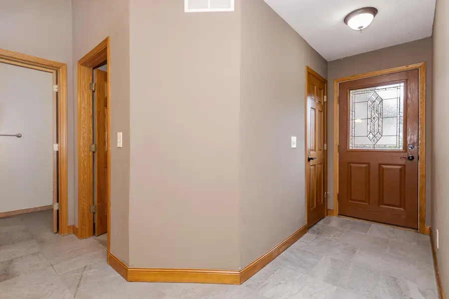 8627 Oakmont Road, Bloomington, IL 61705 - #3