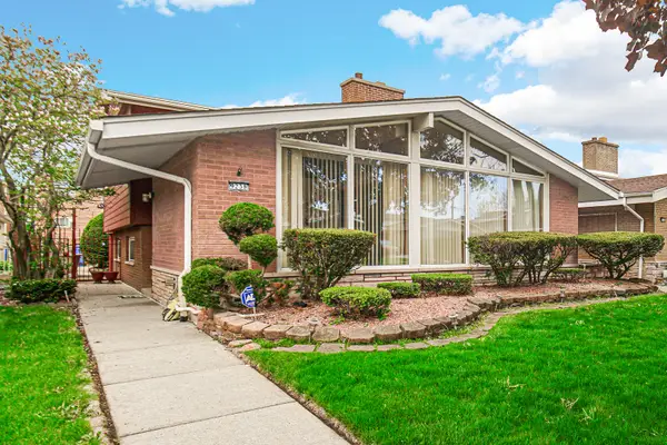 9238 S Constance Avenue, Chicago, IL 60617