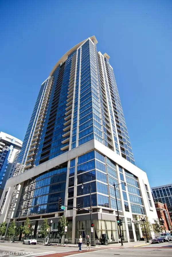 100 E 14th Street #903, Chicago, IL 60605