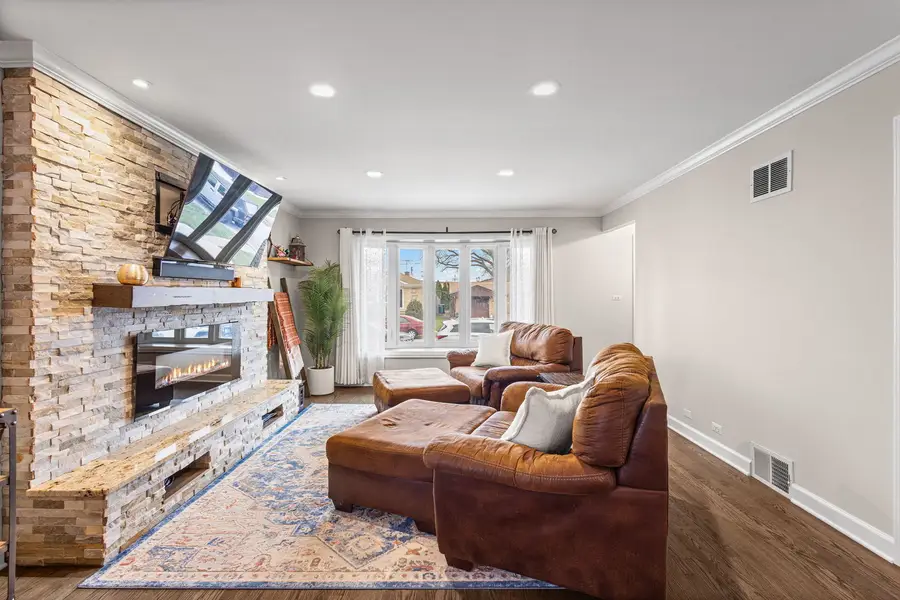 Address Withheld By Seller, Chicago, IL 60646 - #3