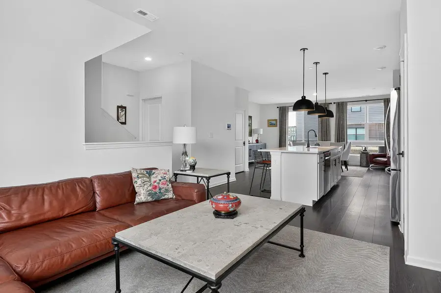 2213 Venture Drive, Schaumburg, IL 60173 - #3