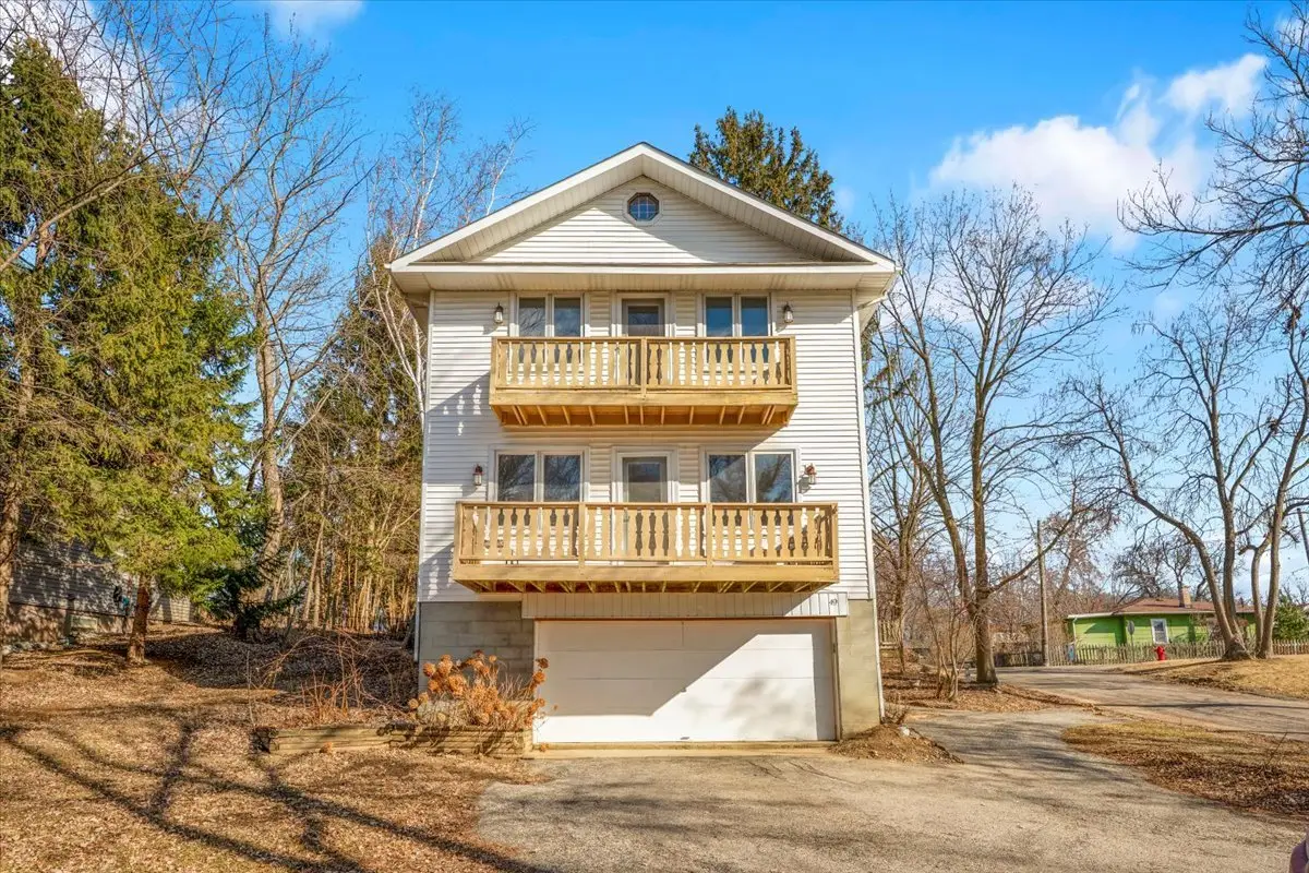 49 N Lake Avenue, Fox Lake, IL 60020 - #1