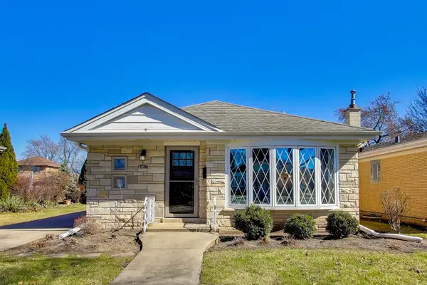 8407 N Olcott Avenue, Niles, IL 60714