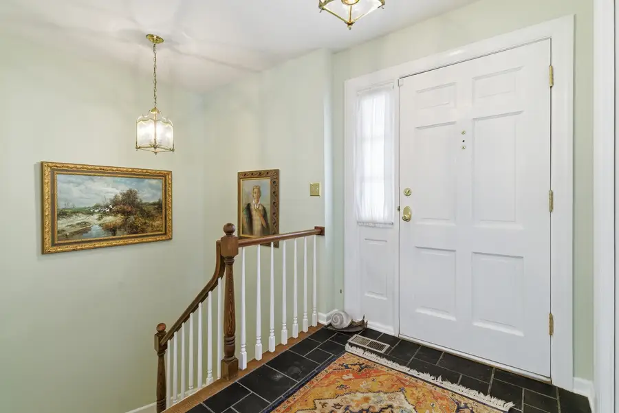 2 Court Of Mohawk Court, Lincolnshire, IL 60069 - #3