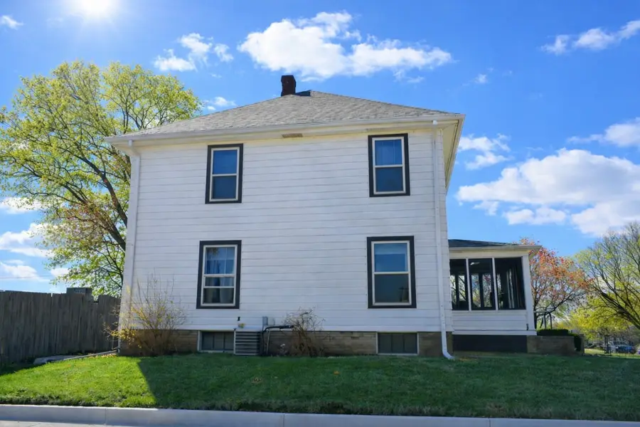 112 7th Avenue, Sterling, IL 61081 - #3