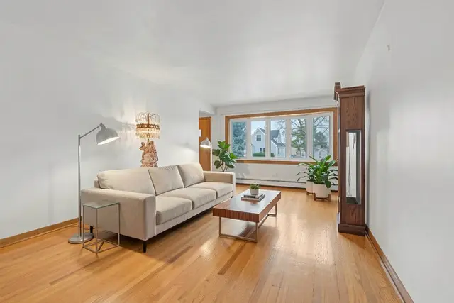 4414 N Nagle Avenue, Harwood Heights, IL 60706 - #2