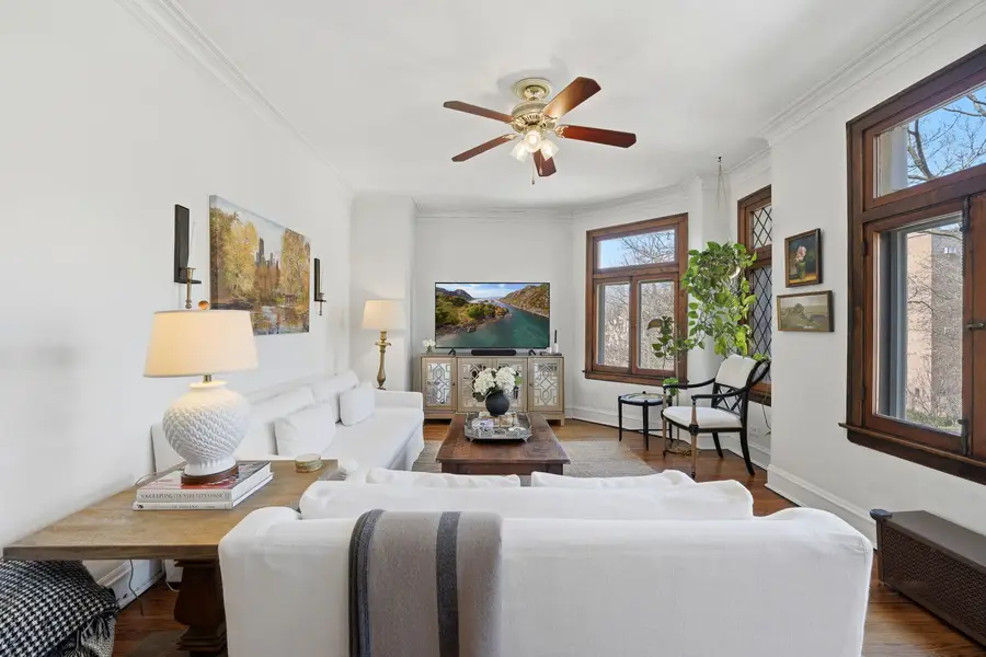 823 W Oakdale Avenue #2A, Chicago, IL 60657 - #2