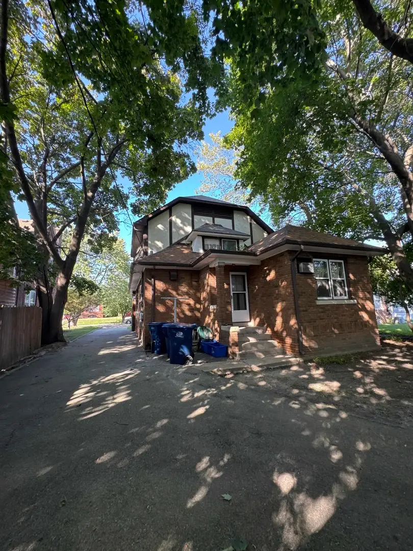 621 W Keith Avenue, Waukegan, IL 60085 - #2