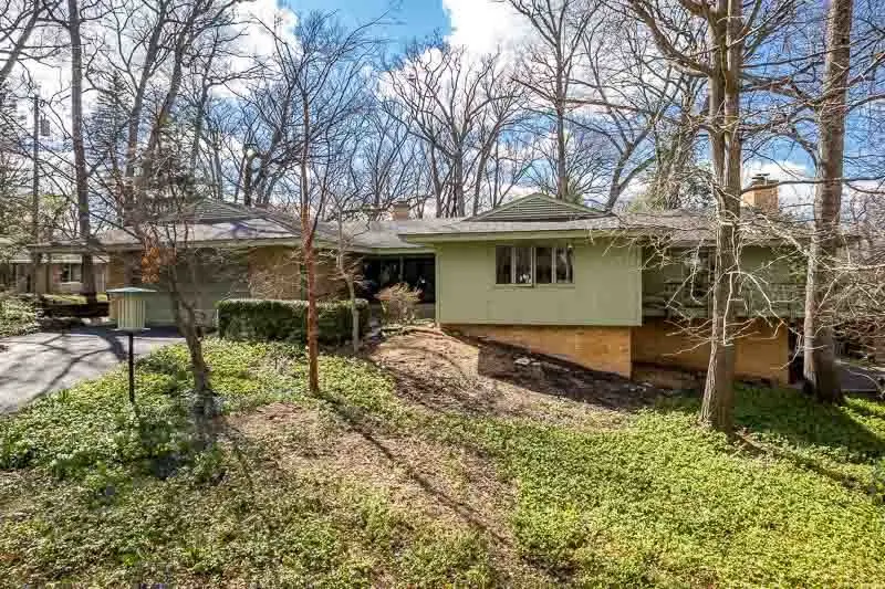 2520 E Chickadee Trail, Rockford, IL 61107 - #1