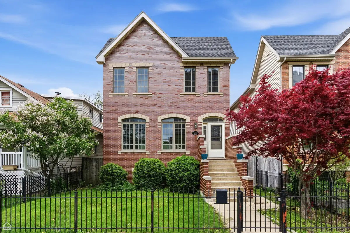 5150 W Winnemac Avenue, Chicago, IL 60630 - #1