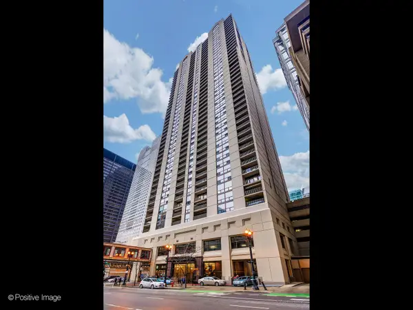200 N Dearborn Street #3303, Chicago, IL 60601