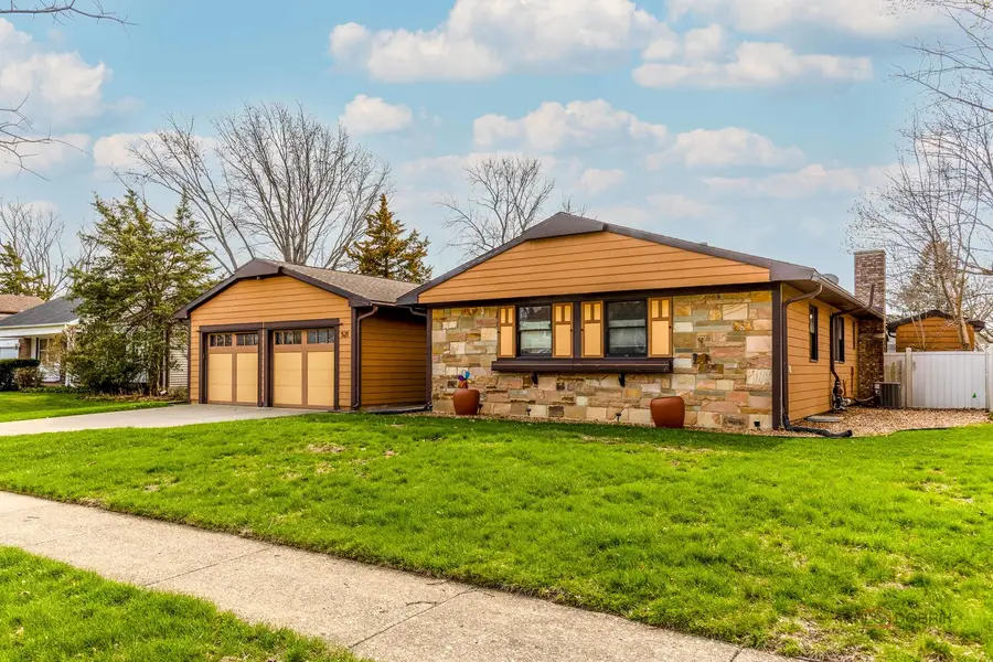 521 Castlewood Lane, Buffalo Grove, IL 60089 - #2