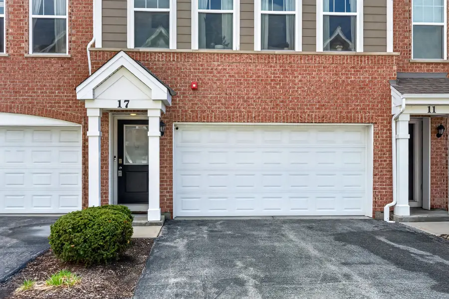 17 Grey Wolf Drive, Wheeling, IL 60090 - #2