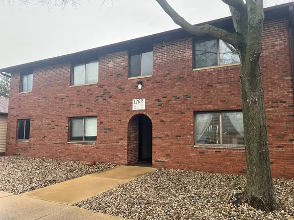 1202 Dean Drive #5, Urbana, IL 61802