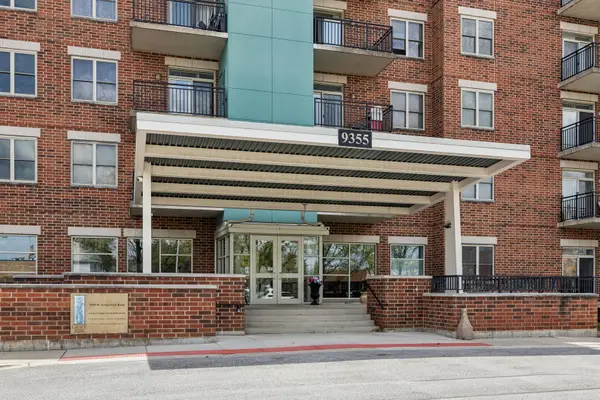 9355 Irving Park Road #401, Schiller Park, IL 60176