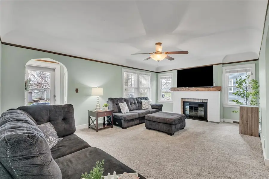 2824 Tremont Avenue, Davenport, IA 52803 - #3