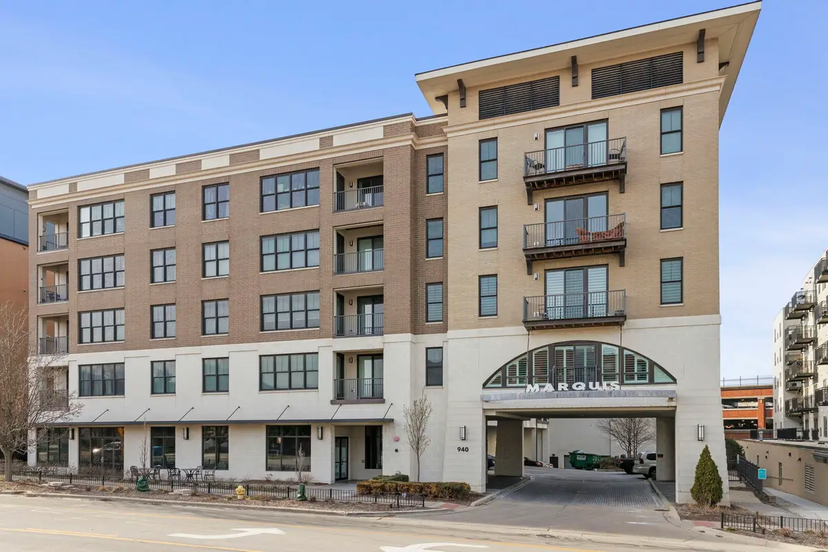 940 Maple Avenue #207, Downers Grove, IL 60515 - #1