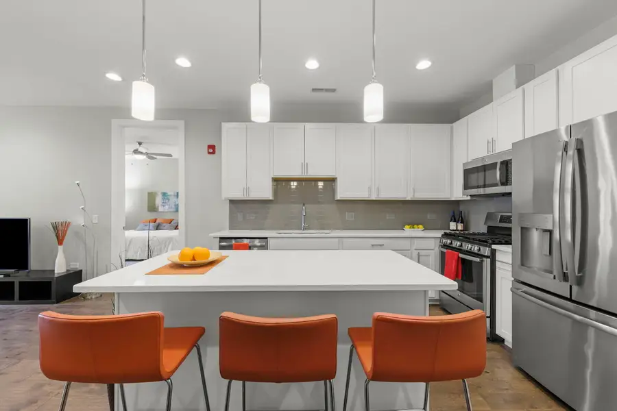 940 Maple Avenue #207, Downers Grove, IL 60515 - #3