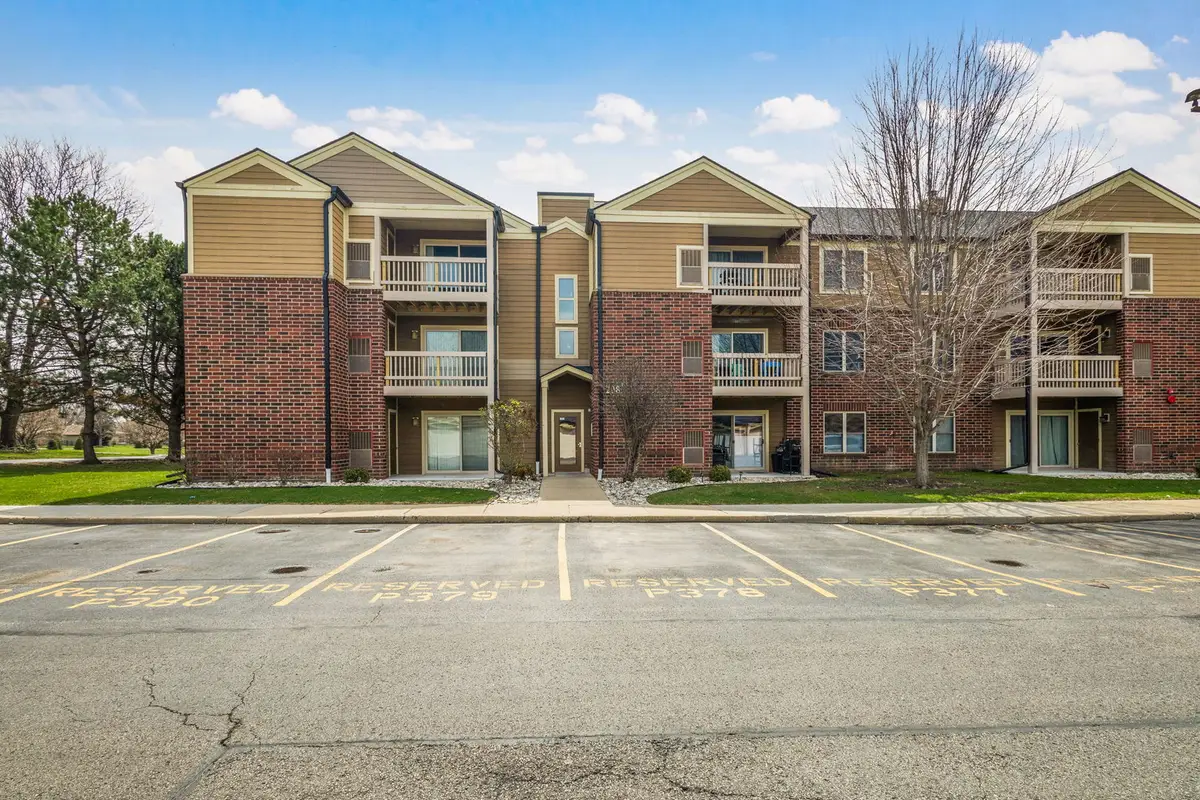 208 Glengarry Drive #301, Bloomingdale, IL 60108 - #1