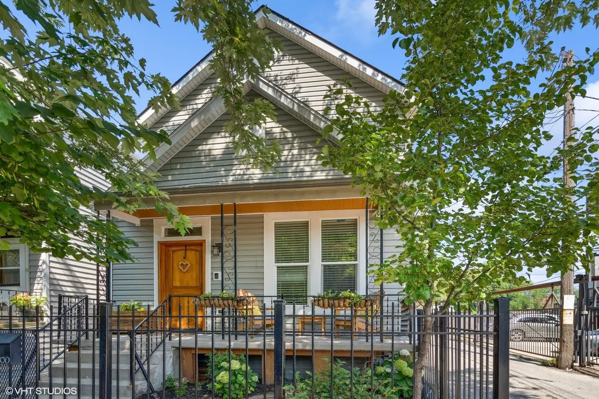 2760 W Saint Mary Street, Chicago, IL 60647 - #1
