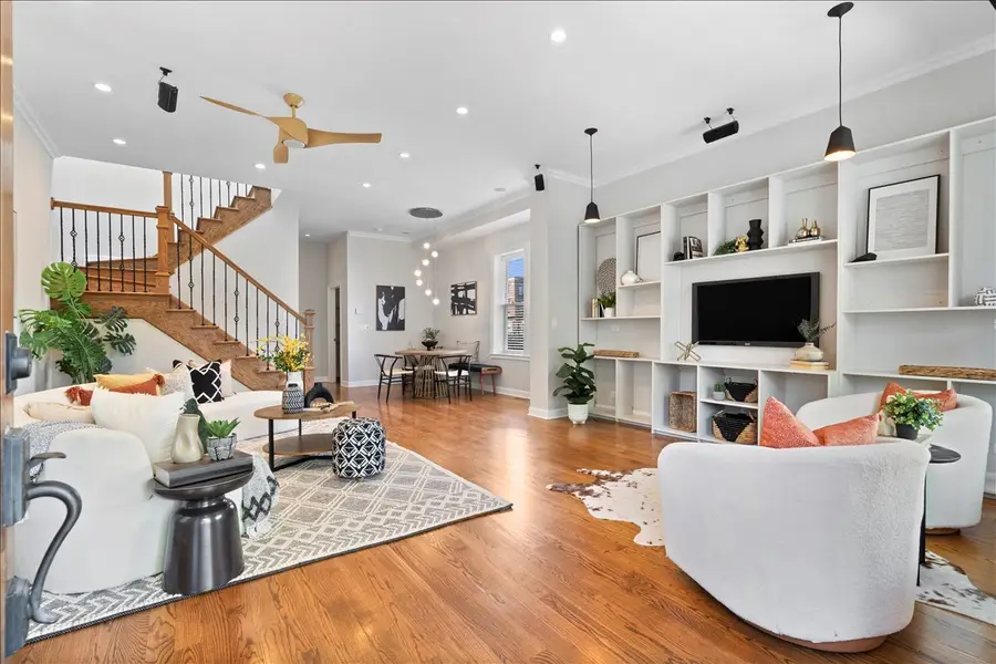 2760 W Saint Mary Street, Chicago, IL 60647 - #3