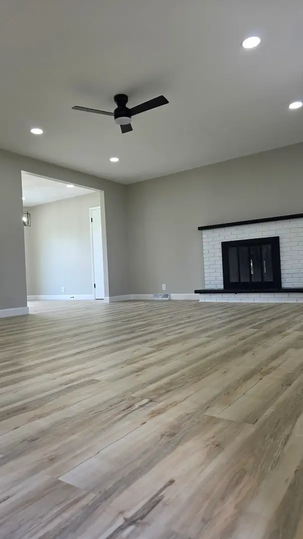 1110 Holmes Place, Dekalb, IL 60115 - #3