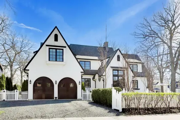 91 Abbottsford Road, Winnetka, IL 60093