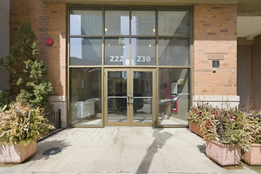 230 W Division Street #804, Chicago, IL 60610 - #2