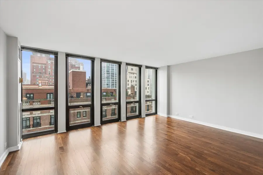 1 E Scott Street #1112, Chicago, IL 60610 - #3