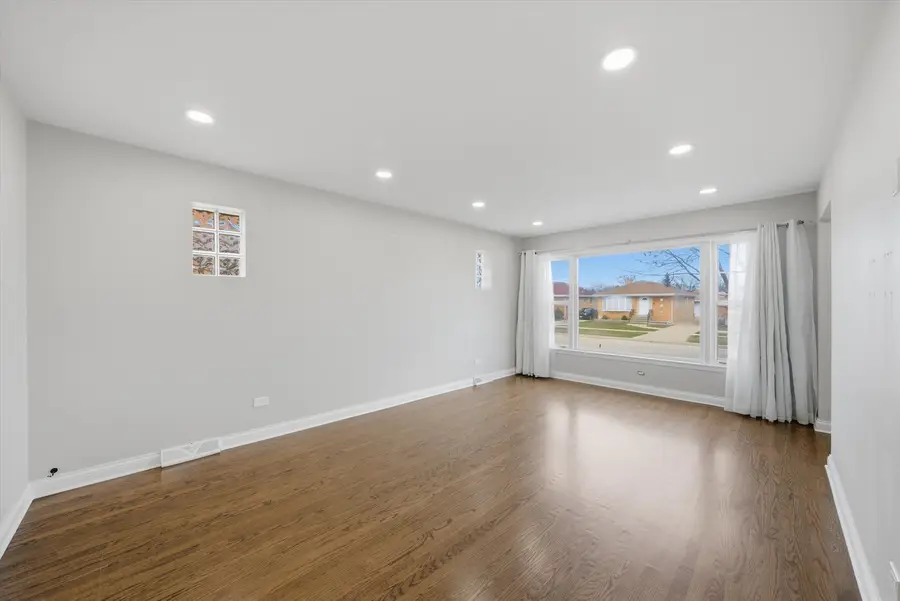 4312 N Nottingham Avenue, Norridge, IL 60706 - #3