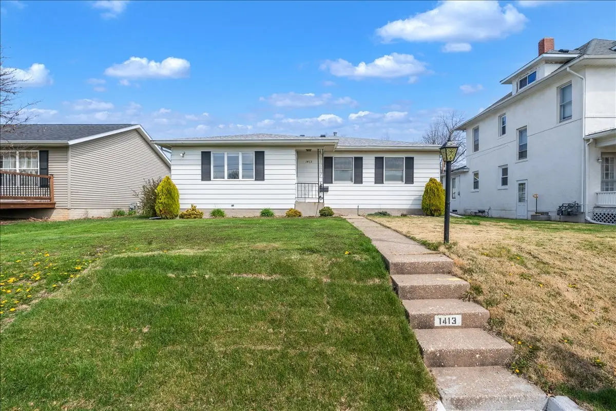 1413 30th Avenue, Moline, IL 61265 - #1