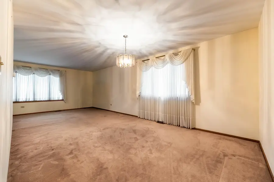 8847 Meade Avenue, Oak Lawn, IL 60453 - #3