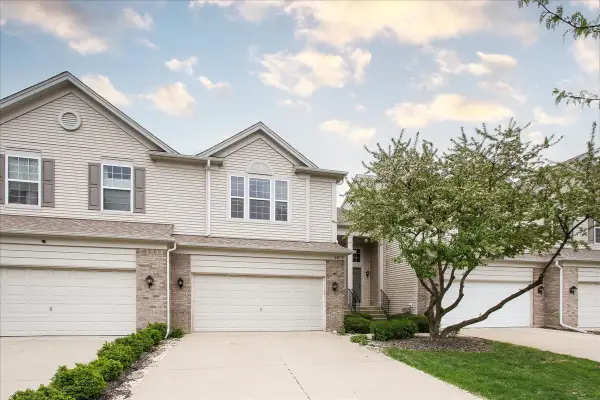 Address Withheld By Seller, Streamwood, IL 60107
