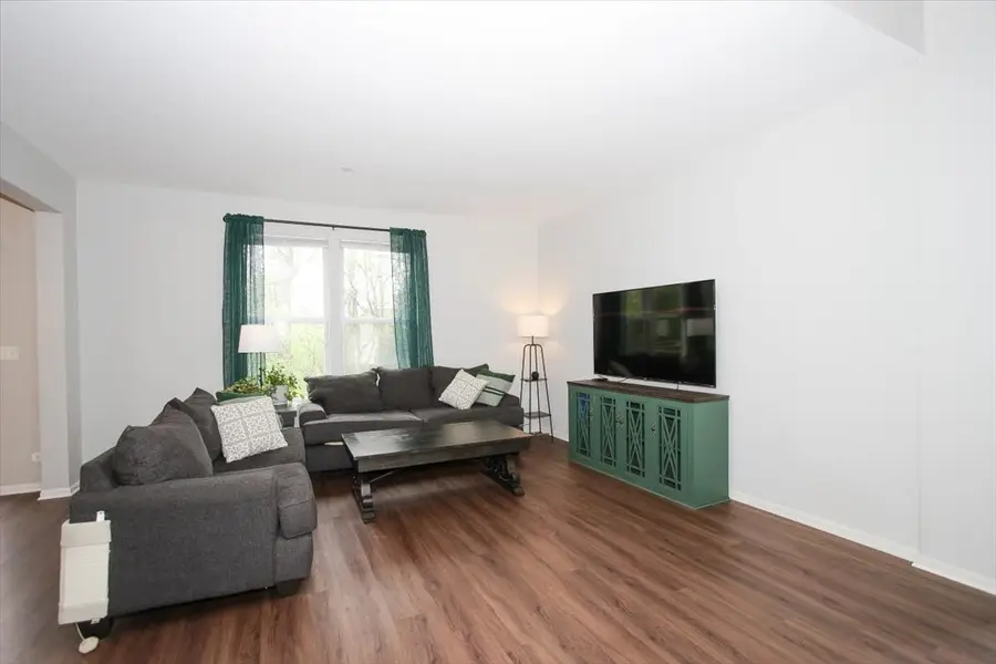 Address Withheld By Seller, Streamwood, IL 60107 - #3