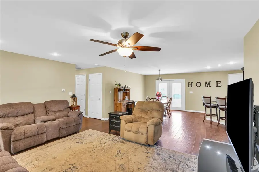 1113 S Herriott Court, Mahomet, IL 61853 - #3