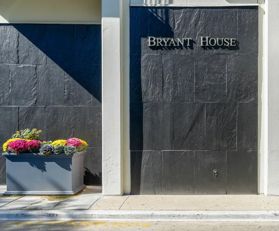 1455 N Sandburg Terrace #1105, Chicago, IL 60610 - #3