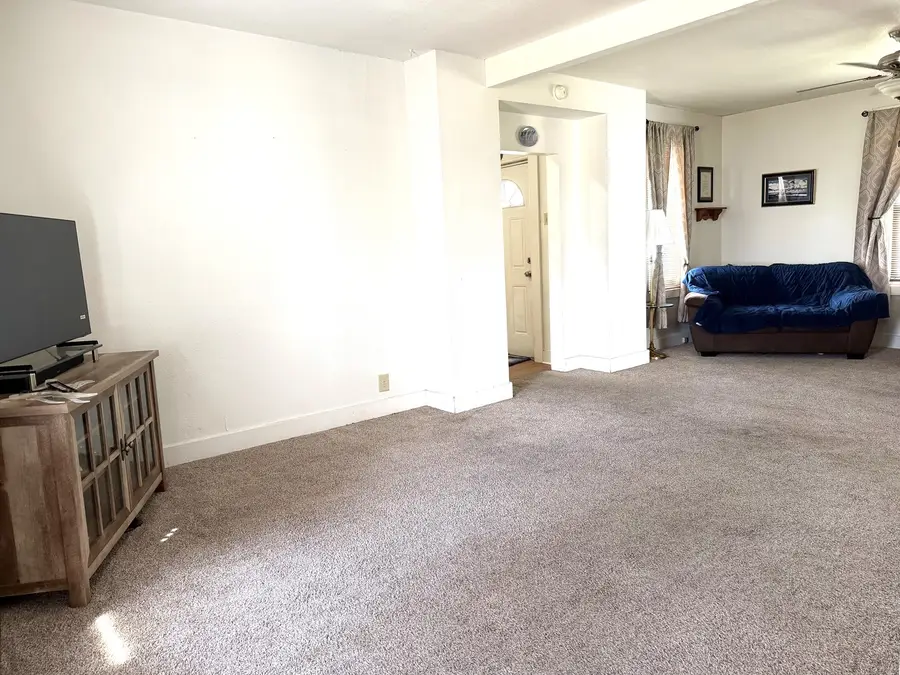 Address Withheld By Seller, Mendota, IL 61342 - #3