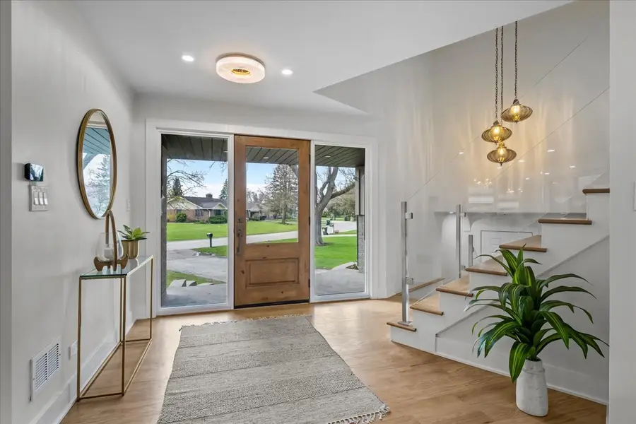 3492 Whirlaway Drive, Northbrook, IL 60062 - #3