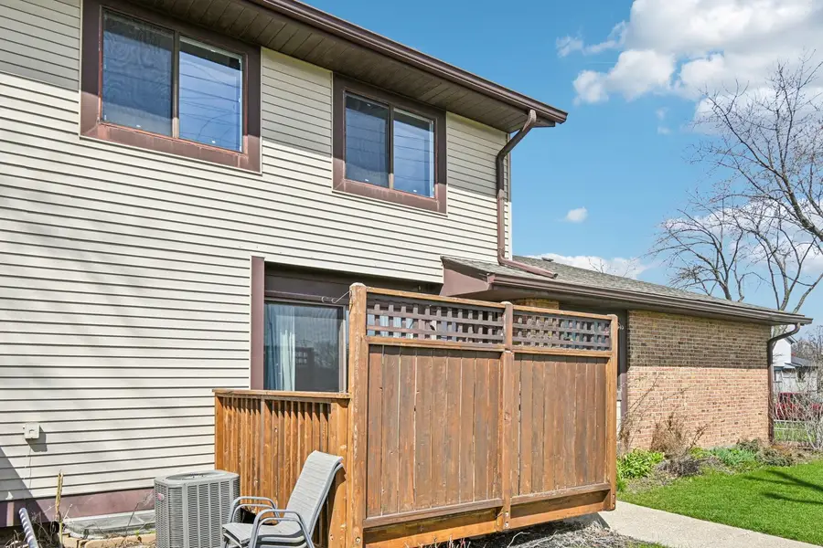 8338 Portsmouth Drive #B, Darien, IL 60561 - #3