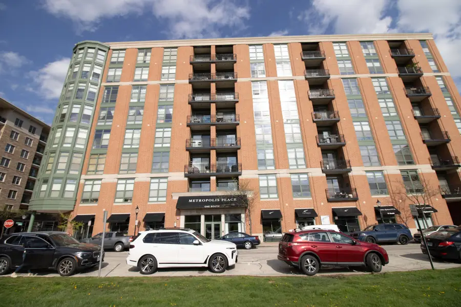 1 S Highland Avenue #306, Arlington Heights, IL 60005 - #3