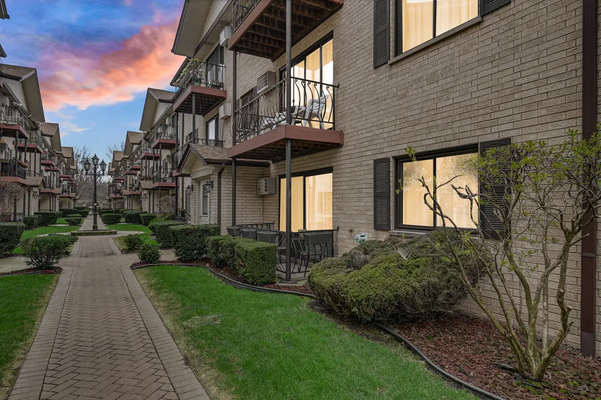 5159 N East River Road #110E, Chicago, IL 60656 - #1