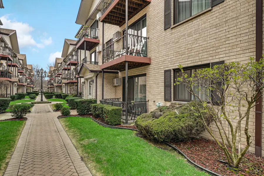 5159 N East River Road #110E, Chicago, IL 60656 - #3