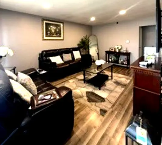 10955 S Mackinaw Avenue, Chicago, IL 60617 - #2